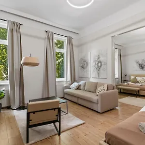  Apartament Stylish Apartment, Next To Schloss Belvedere